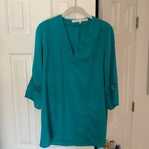 Fun 2 Fun women’s teal tunic size XS